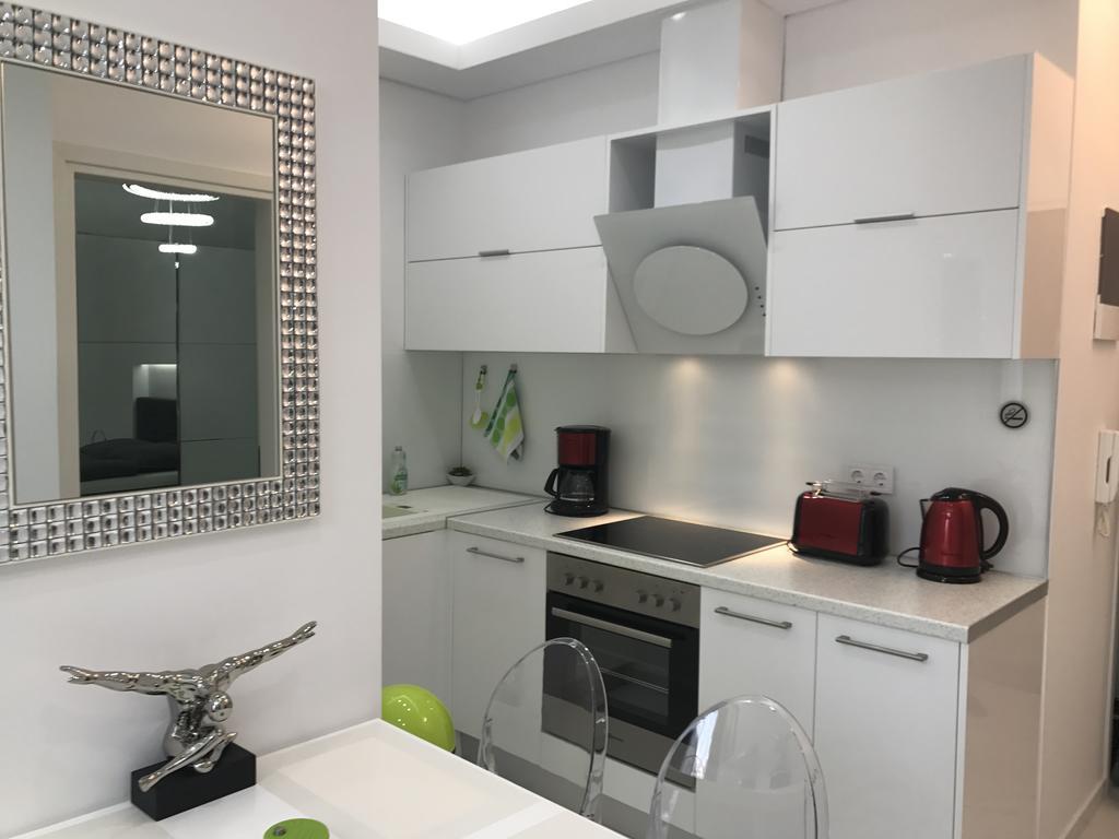 Laura City Egnatia Thessaloniki Exterior photo