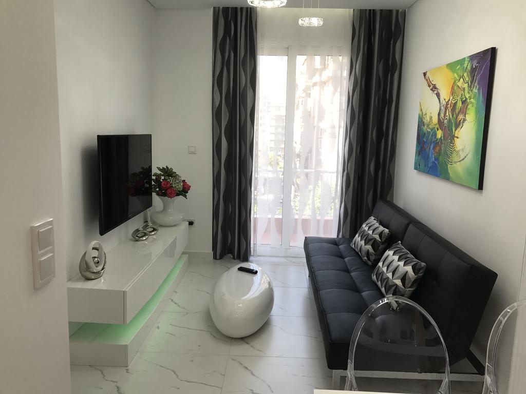 Laura City Egnatia Thessaloniki Exterior photo